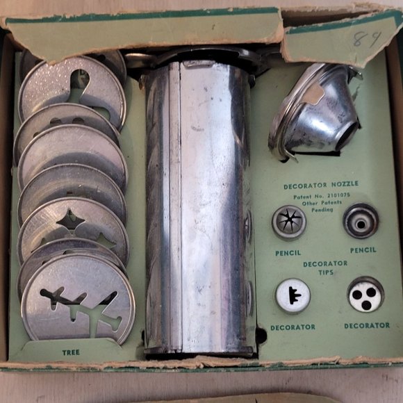 MCM Cake Decorator and Cookie Maker Complete With Original Box Has Wear - Picture 3 of 14